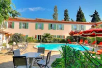 Best Western LOrangerie - Swimmingpools
