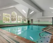 Comfort Suites - Pools