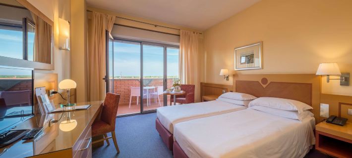 Best Western Hotel I Triangoli Отели в г. Рим