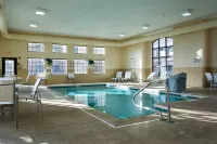 스테이브리지 스위트 애크런-스토우-쿠야호가 폭포, IHG - 수영장
