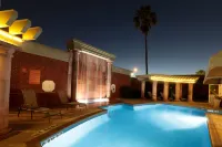 ويندام جاردن ماكلين آت لا بلازا مول - مسبح