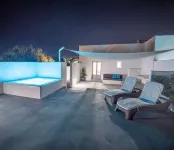 Majestic Sky Luxury Suites Hotels in Megalochori