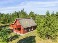 "Alflak" - 5.2km from the Sea Hotels near Lakolk Butikscenter