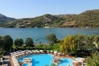 Zeus Dolce by Wyndham Athens Hotels in Artemida