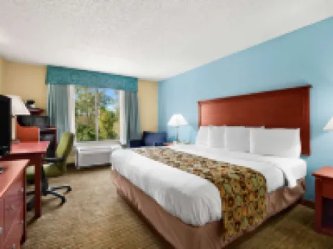 ベイモント バイ ウィンダム ゲインズビル I-75 ゲーンズビルのホテル