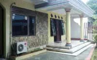 Thalia Homestay & Ijen Bromo Tour