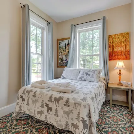Spacious Victorian Home 1/4 Mi to Holiday Valley!