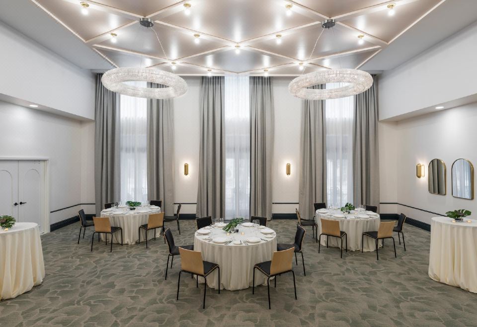 The Hu Hotel Over view