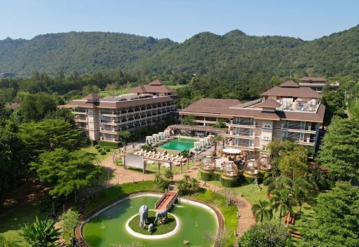 라콜 카오 야이 레스토랑 내부