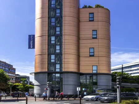 Hôtel Novotel Suites Paris Issy les Moulineaux