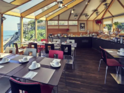 格朗維爾拉爾熱美居大酒店 格朗維爾酒店