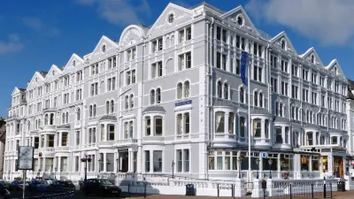 Cbh Imperial Hotel Hotel dekat St. David's Methodist Church