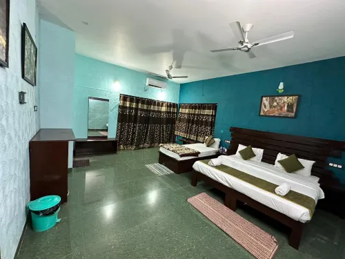 Pench Tiger Home Hotels in Seoni