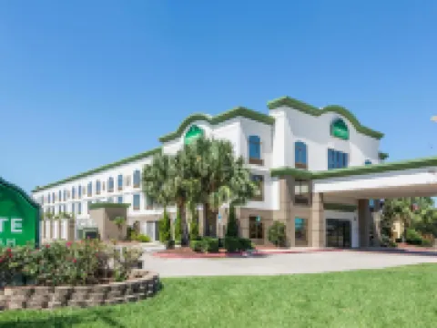 Wingate by Wyndham Sulphur Near Lake Charles Hotels in Sulphur