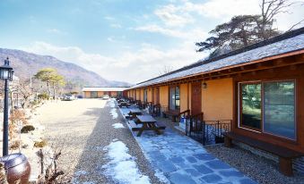 Gongju Sangsin Heuljip Pension