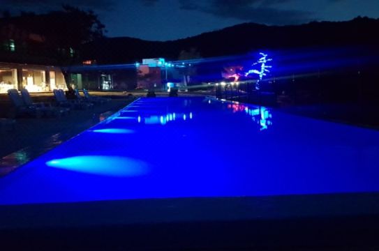 펜션 앞 금강 풍경