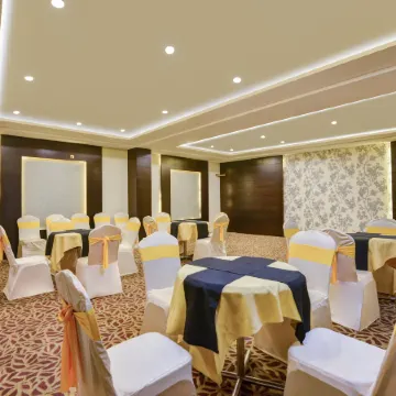Summit Montana Suites & Spa at Mall