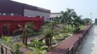 YMCA International Centre - piscina