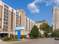 Courtyard Pittsburgh University Center Hotels near Clayton