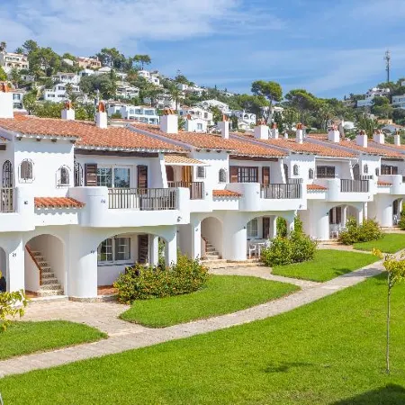 Apartamentos Son Bou Gardens by Menorcarentals