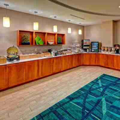 SpringHill Suites Norfolk Old Dominion University Dining/Meeting Rooms