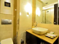 Lakshya's Hotel