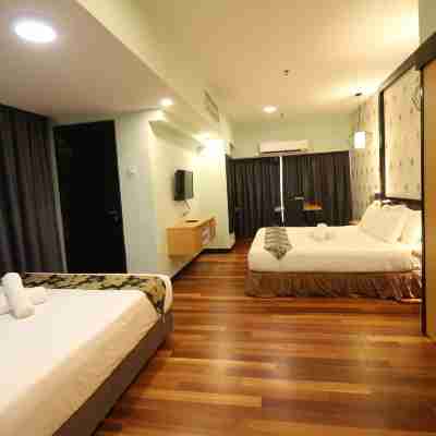 Raintree Resort Suite at Sunway Pyramid Tower Rooms