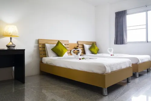 Nop Place Bangna Hotels in Bang Bo