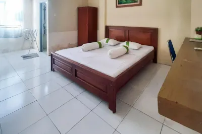 RedDoorz Syariah @ Penginapan Sederhana Palembang Các khách sạn ở Pipa Jaya