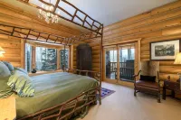 Snowdrift Cabin by AvantStay Breathtaking Home w Prime Ski Access