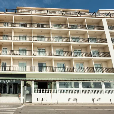 Hotel Horitzó by Pierre & Vacances Отели в г. Бланес