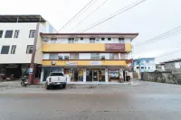 RedDoorz @ Nirvana Pension House Các khách sạn ở Negros Occidental