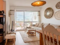 Les Flots Bleus - Homestays