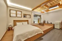 Gyeongju Madang Hanok Hoteles cerca de Gyeongju University