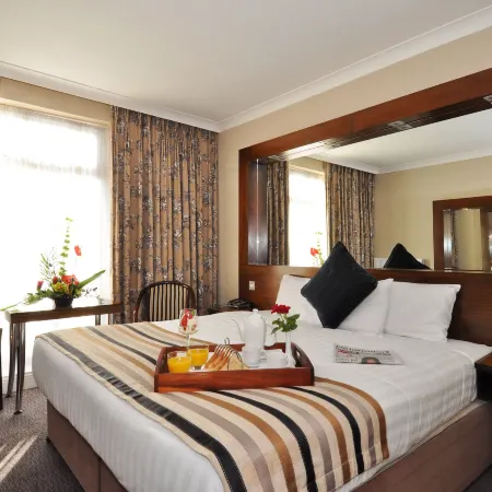 Flannery's Hotel