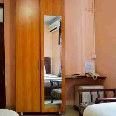 Global Palace Hotel Rooms