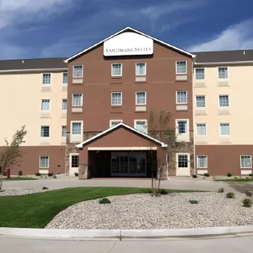 Landmark Suites - Williston