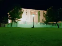 Hotel Indiana Hotels near Pl. de Jose Crespo