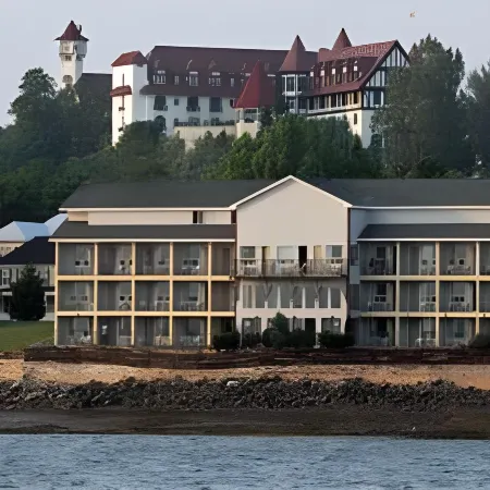 St Andrews Inn & Suites Отели в г. Шарлотт