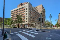 Signature Condo in the Heart of Nola - pet friendly
