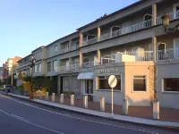 Hotel Rompeolas Hôtels à : Nigran