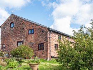 Brook Farm Barn