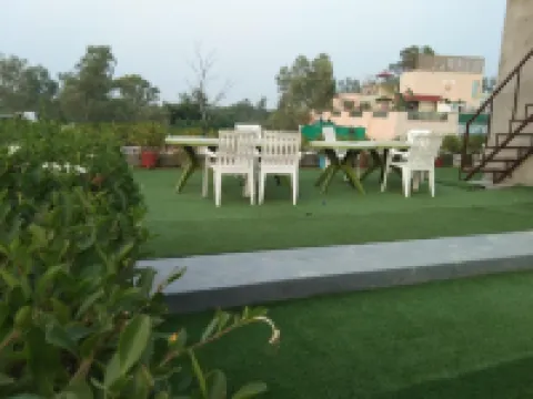 Goroomgo Rashmi Agra タージ・マハル周辺のホテル