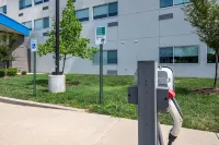 Holiday Inn Express Lexington Horse Park Area by IHG - parking