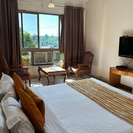 Kailash Parbat Hotel