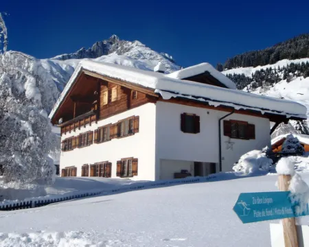 Casa Posta Berther-Roth Hotels in Tujetsch