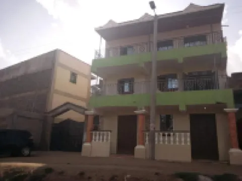 チョマ ゾーン ホテル のホテル