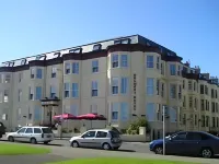 Delmont Hotel & View Restaurant فنادق في سكاربورو