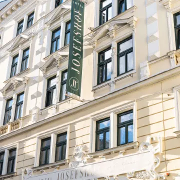 Hotel Josefshof am Rathaus Отели рядом с достопримечательностью «Площадь Ратхаусплатц»