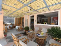 Sirena Apartments Hotels in Agia Pelagia
